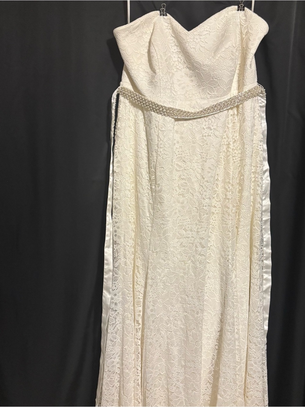 Torrid sz 20 Strapless Ivory Lace Evening Wedding Mermaid Dress with Beaded Belt